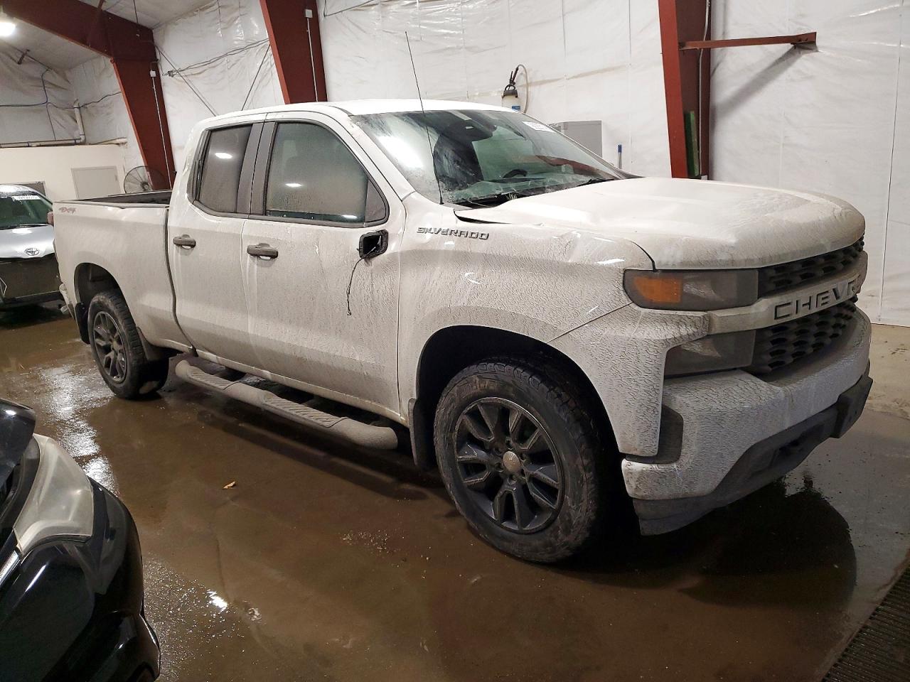 2020 CHEVROLET SILVERADO K1500 CUSTOM photo 4