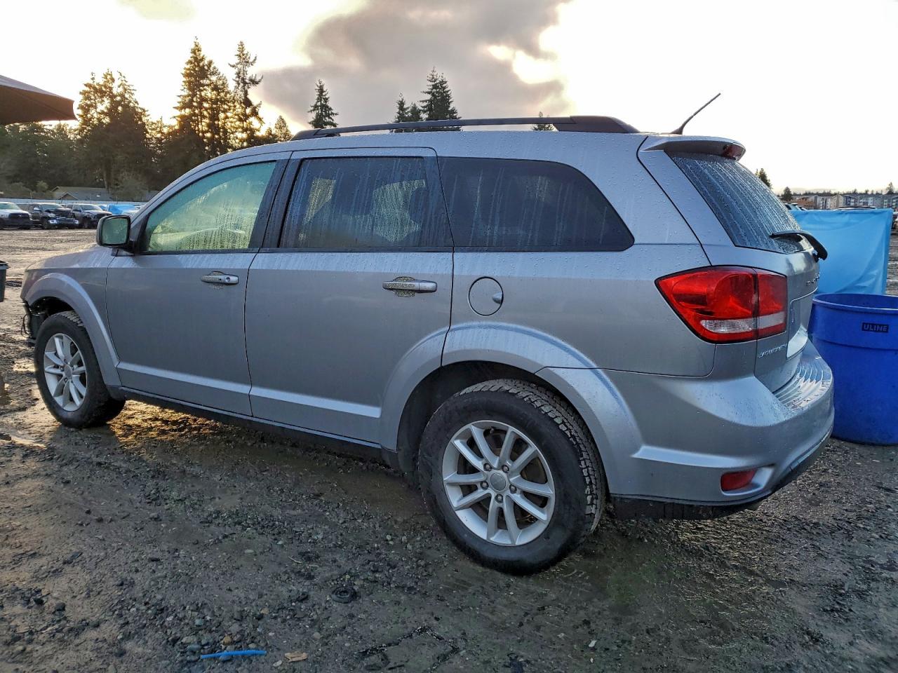 2015 DODGE JOURNEY SXT photo 2