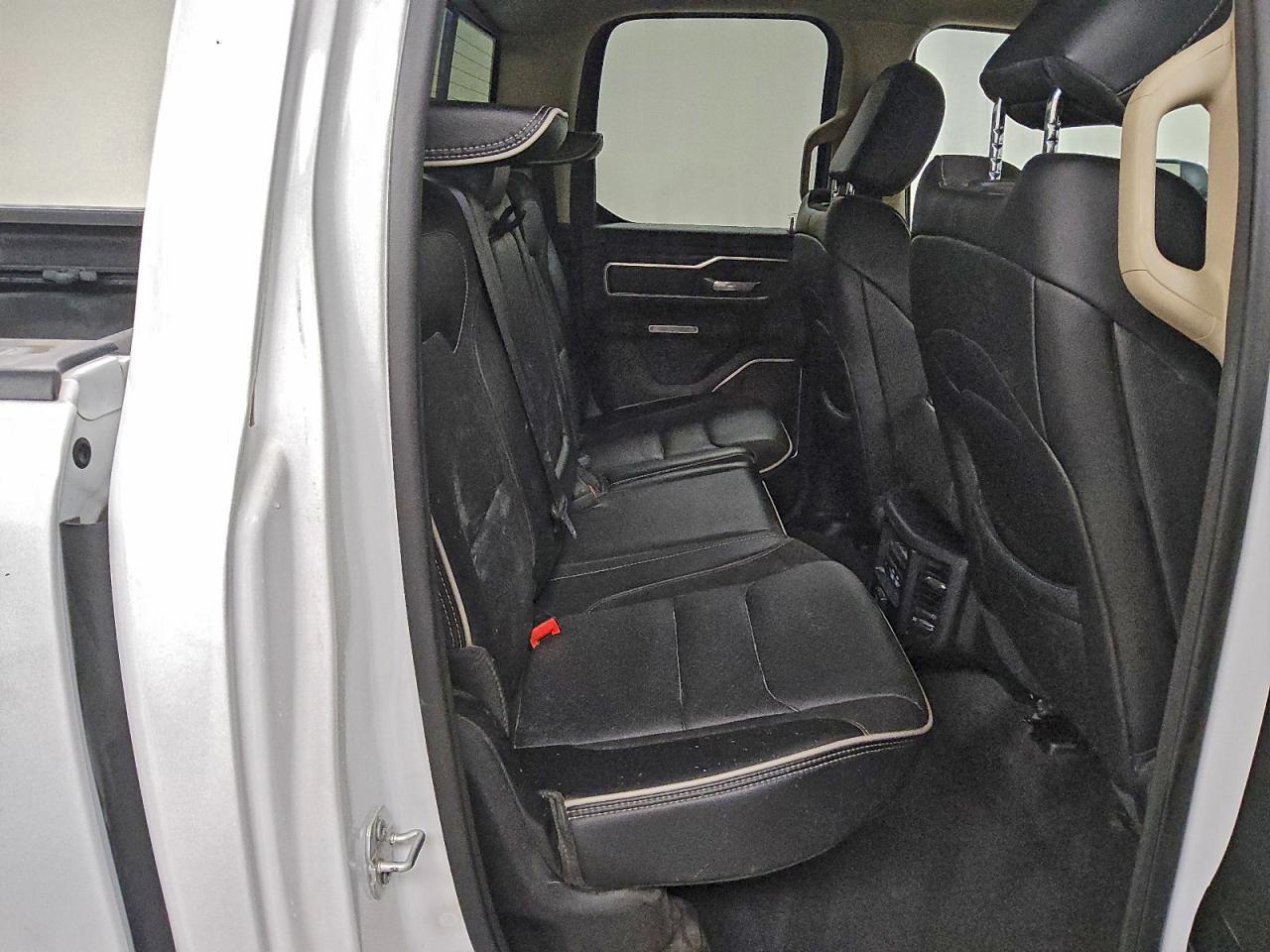 2021 RAM 1500 LARAMIE photo 10