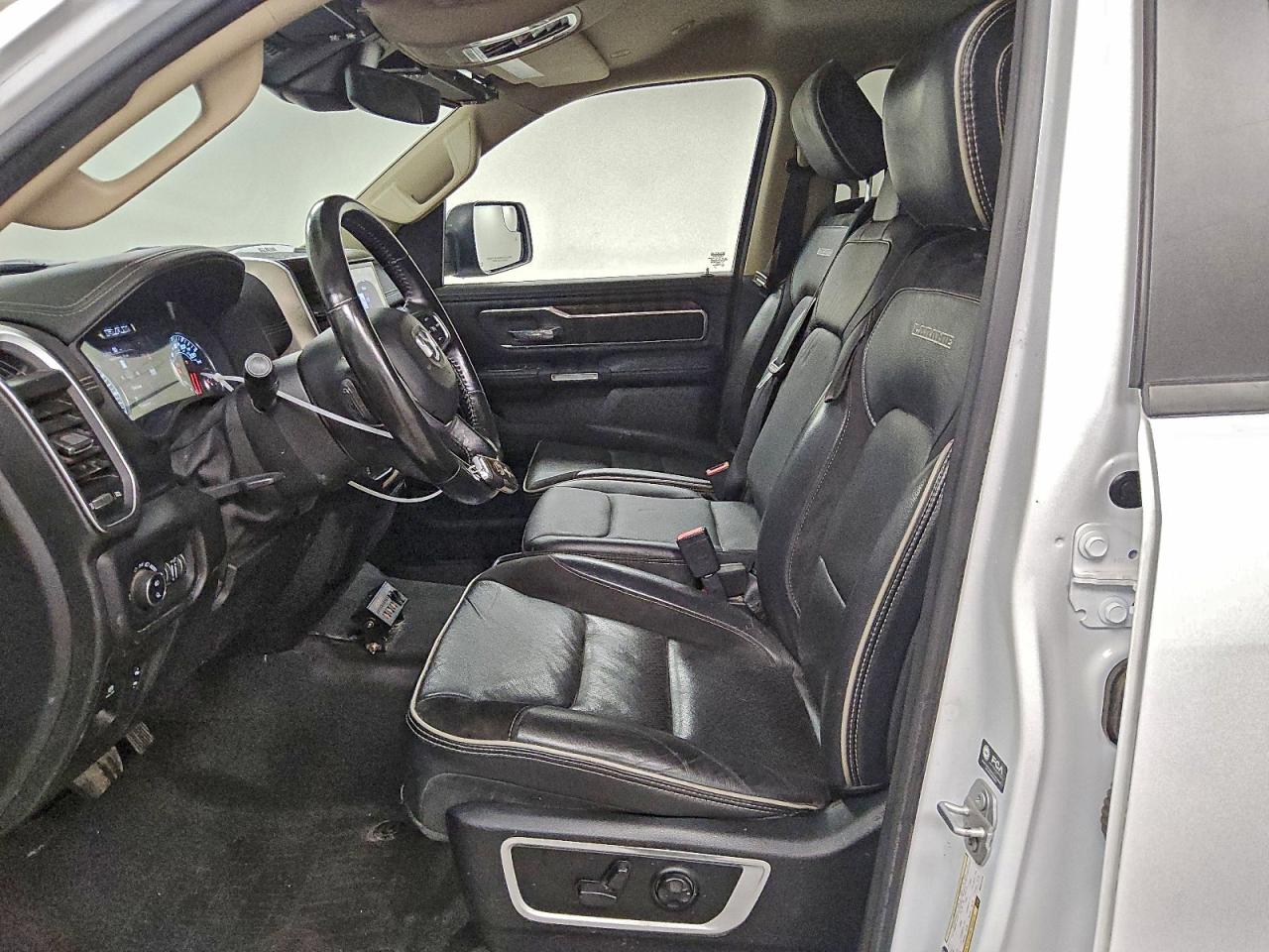 2021 RAM 1500 LARAMIE photo 7