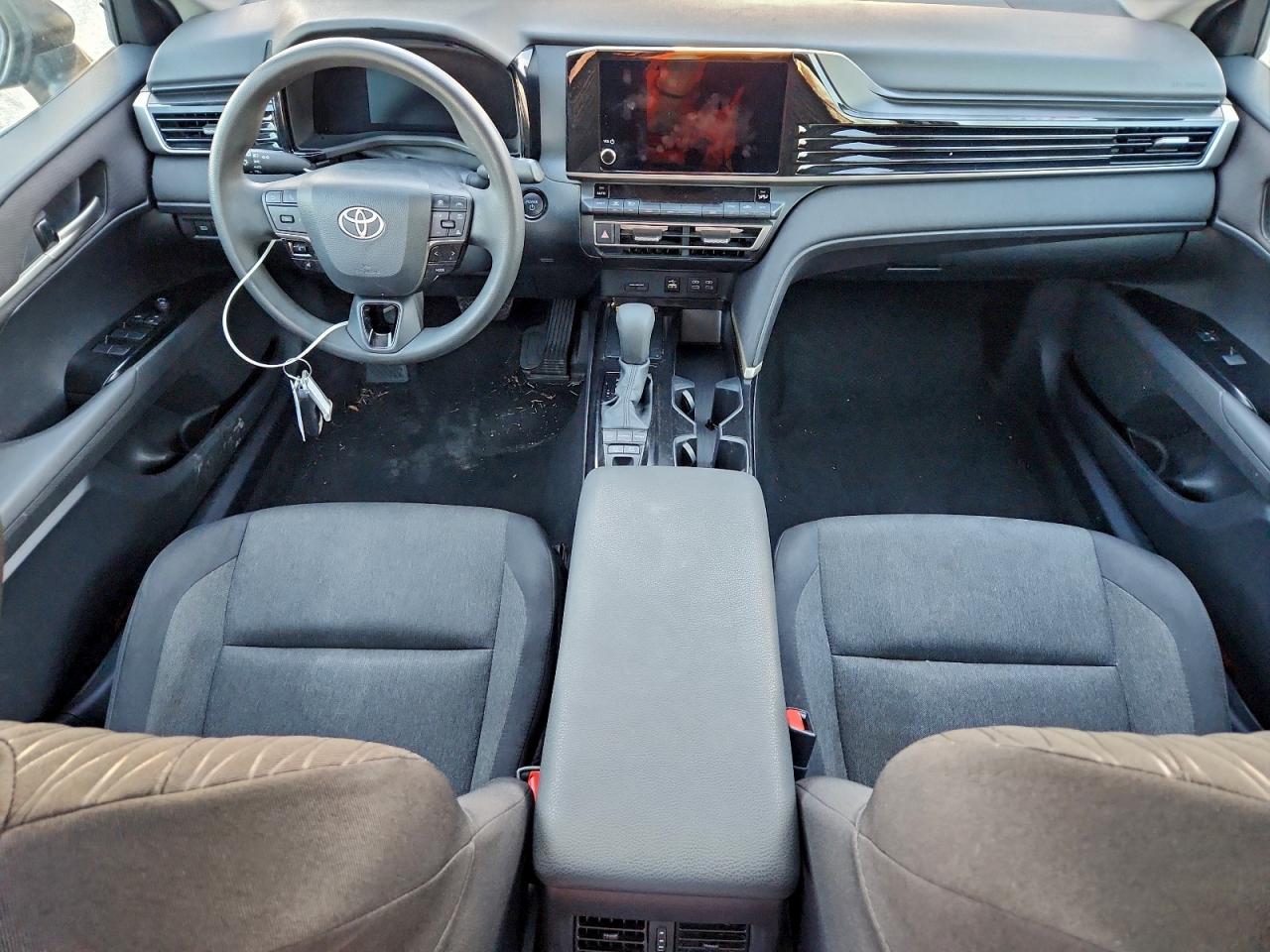 2025 TOYOTA CAMRY XSE photo 8