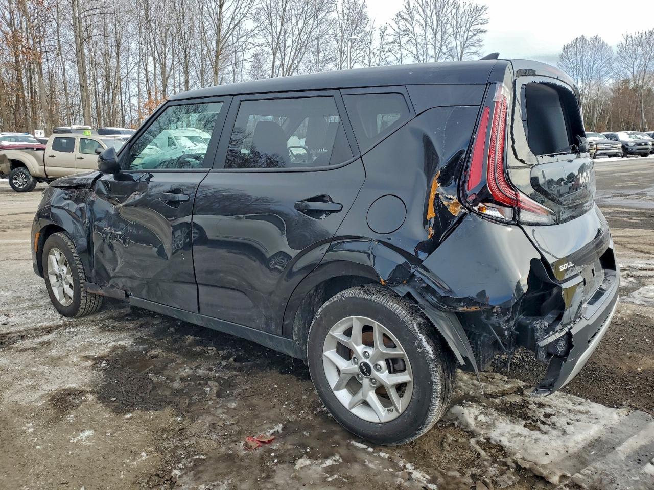 2025 KIA SOUL LX photo 2