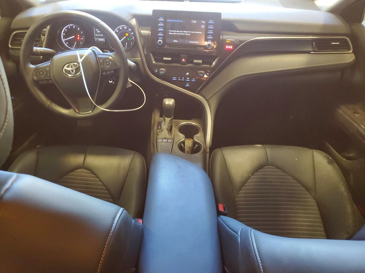 2022 TOYOTA CAMRY SE photo 8