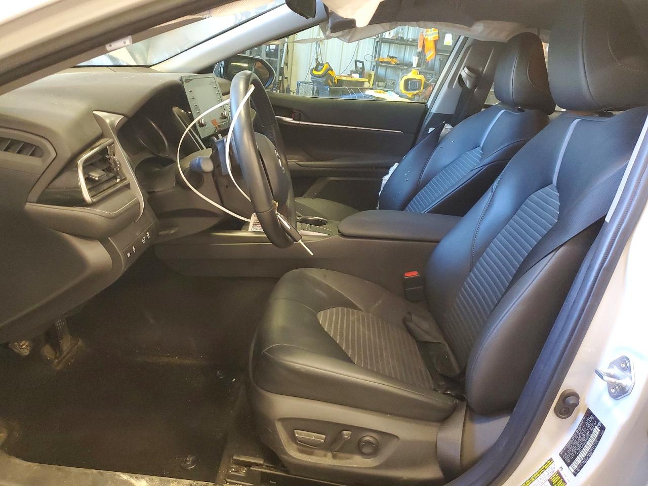 2022 TOYOTA CAMRY SE photo 7
