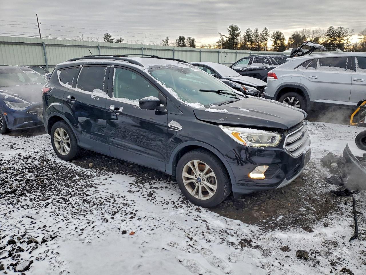 2018 FORD ESCAPE SEL photo 4