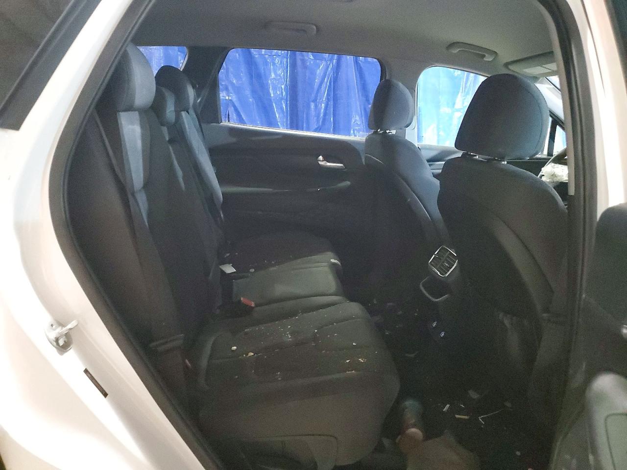 2019 HYUNDAI SANTA FE SE photo 11