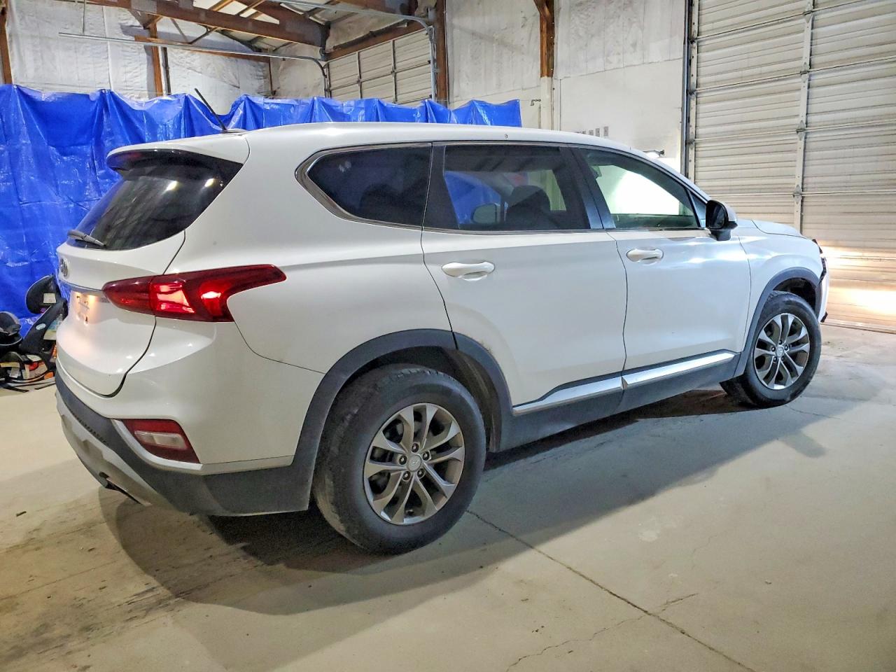 2019 HYUNDAI SANTA FE SE photo 3