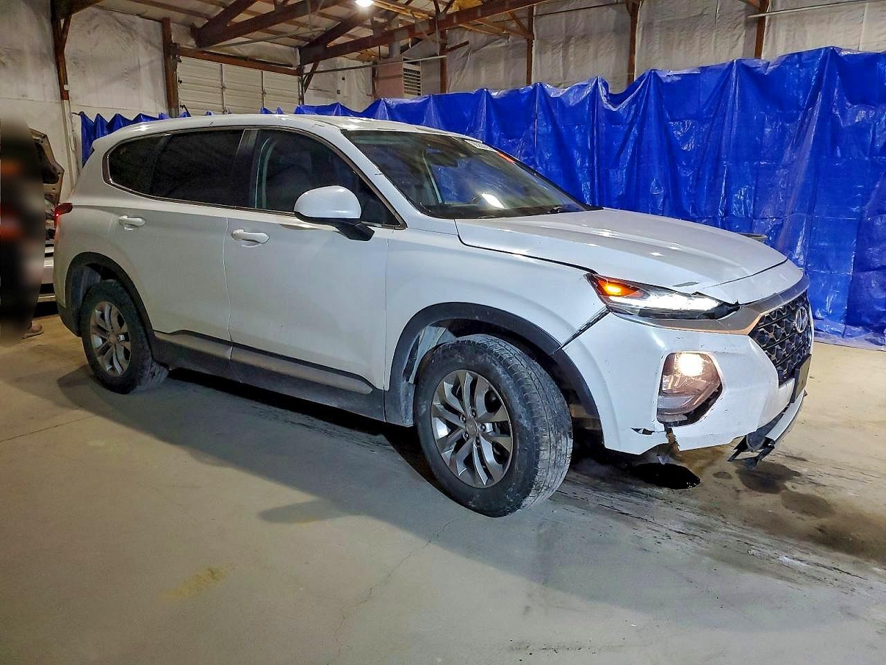 2019 HYUNDAI SANTA FE SE photo 4