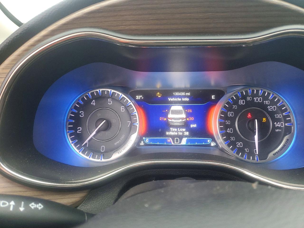 2015 CHRYSLER 200 C photo 9