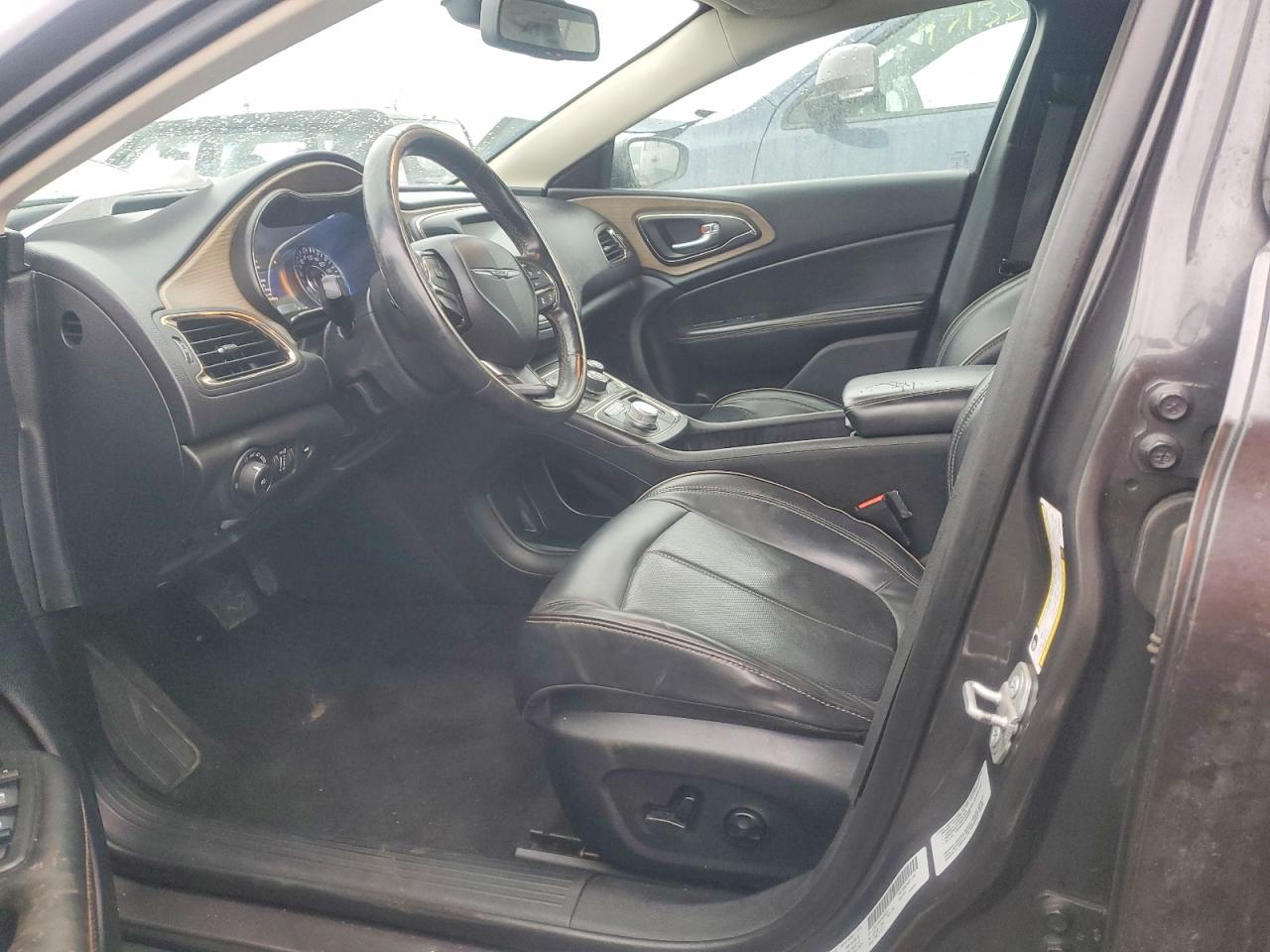 2015 CHRYSLER 200 C photo 7