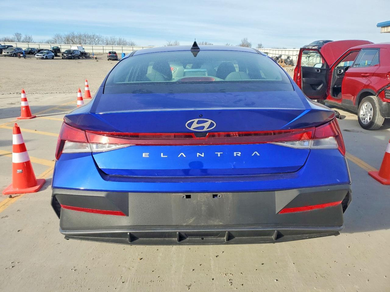 2024 HYUNDAI ELANTRA SE photo 6