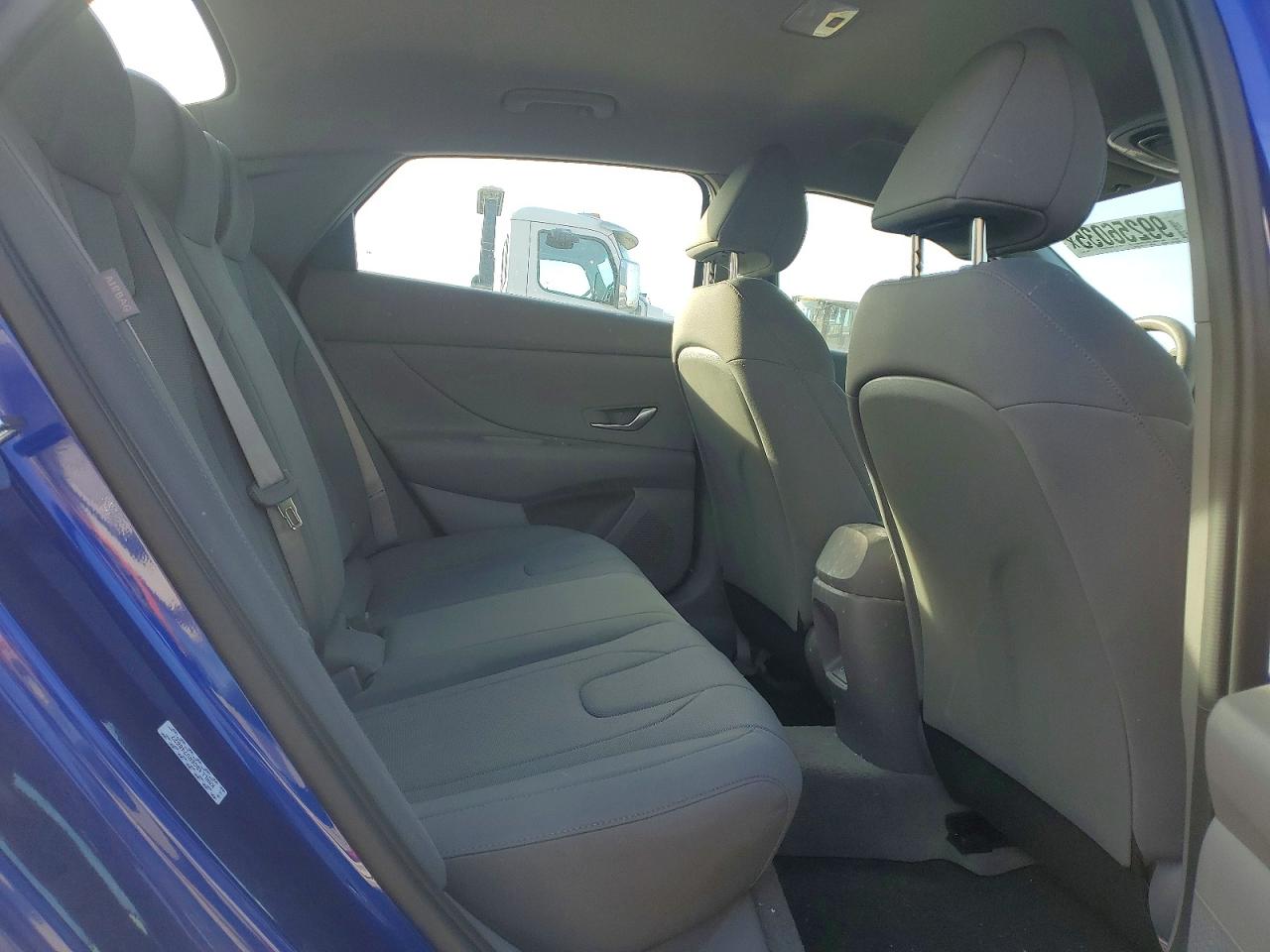 2024 HYUNDAI ELANTRA SE photo 10