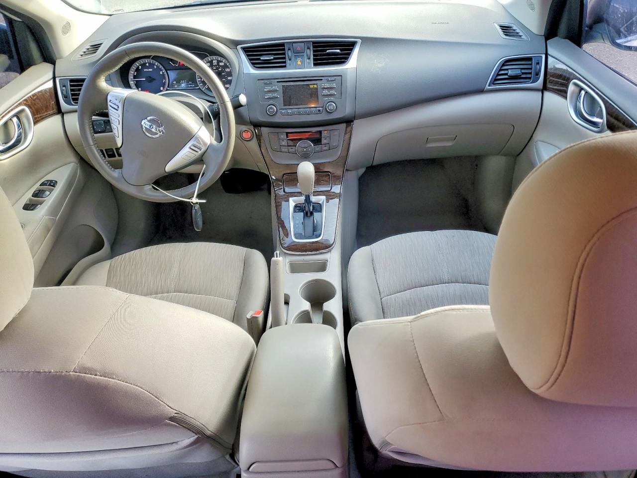 2014 NISSAN SENTRA S photo 8