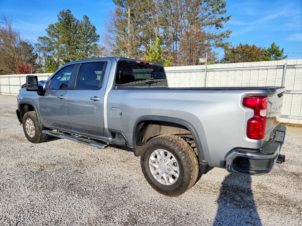 2024 CHEVROLET SILVERADO K3500 LT photo 2