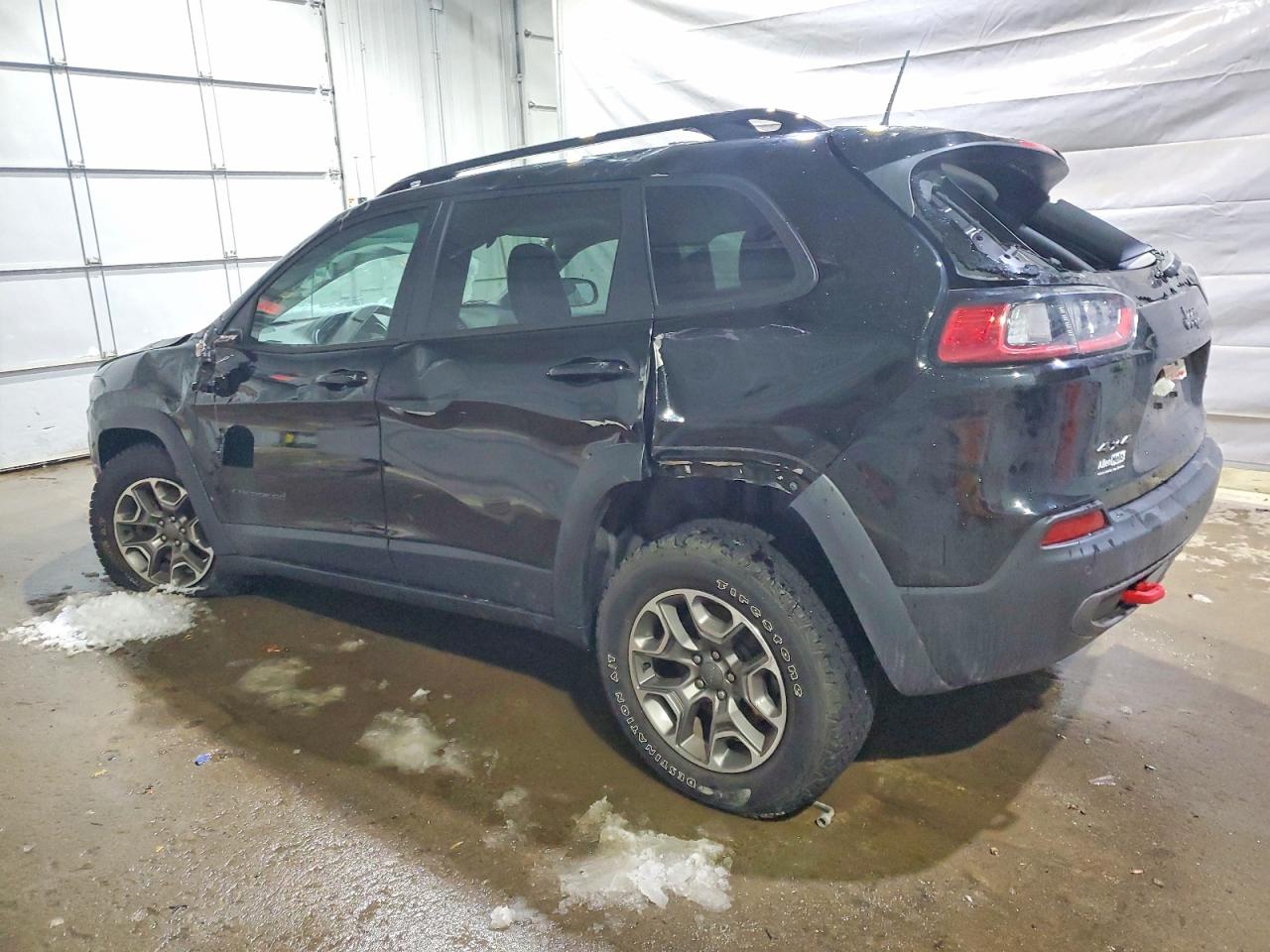 2022 JEEP CHEROKEE TRAILHAWK photo 2