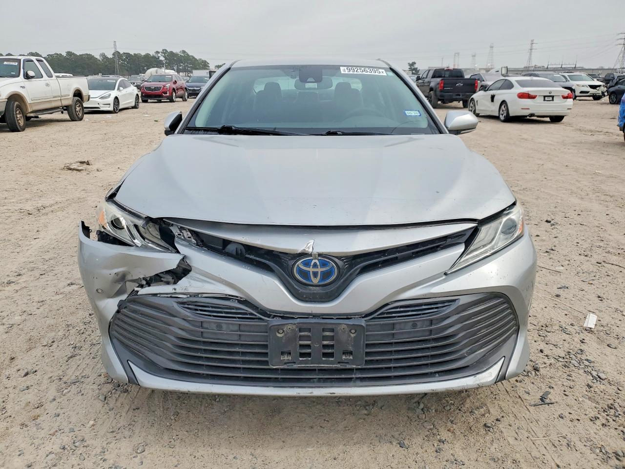 2018 TOYOTA CAMRY HYBRID photo 5