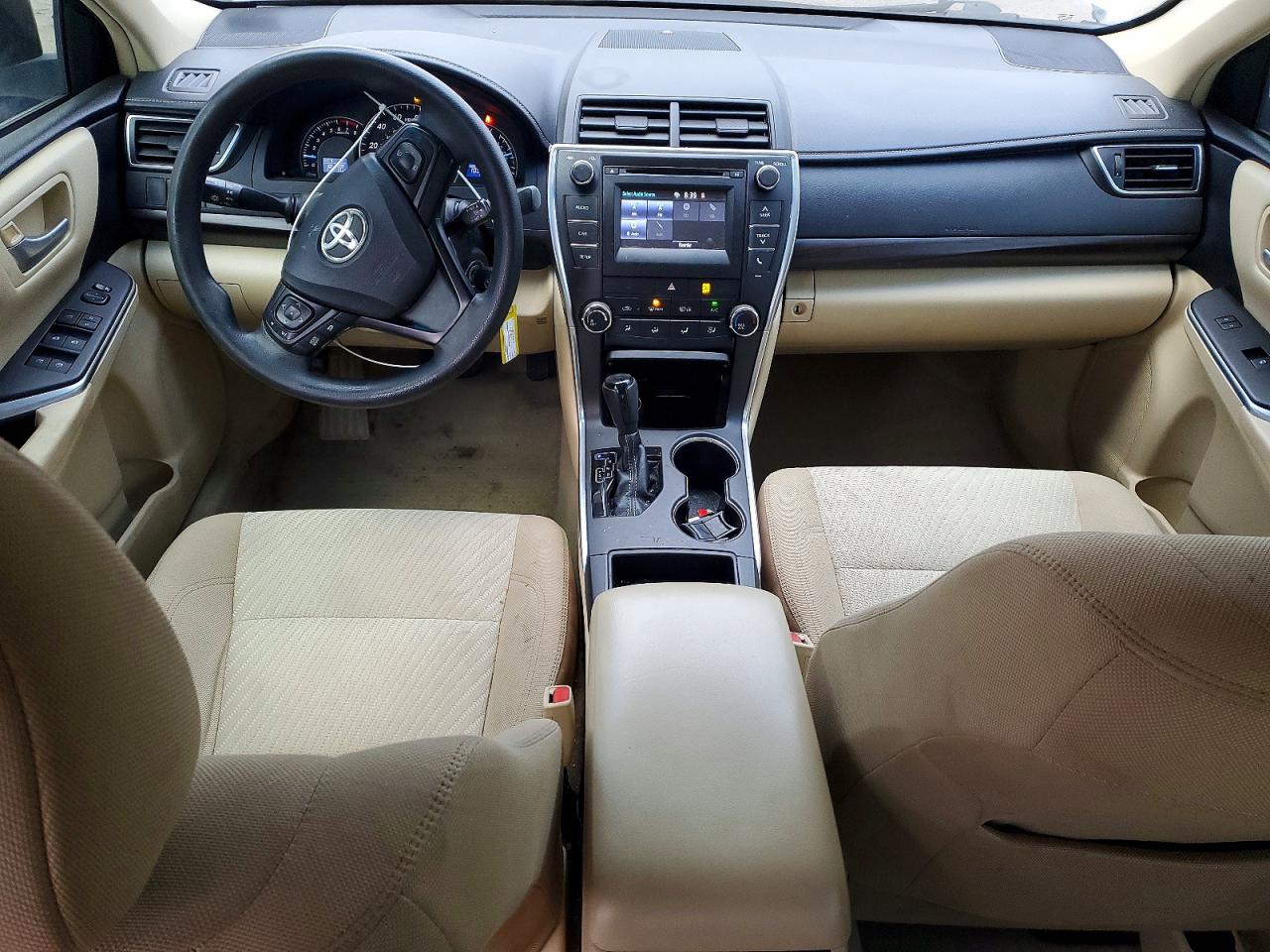 2015 TOYOTA CAMRY LE photo 8
