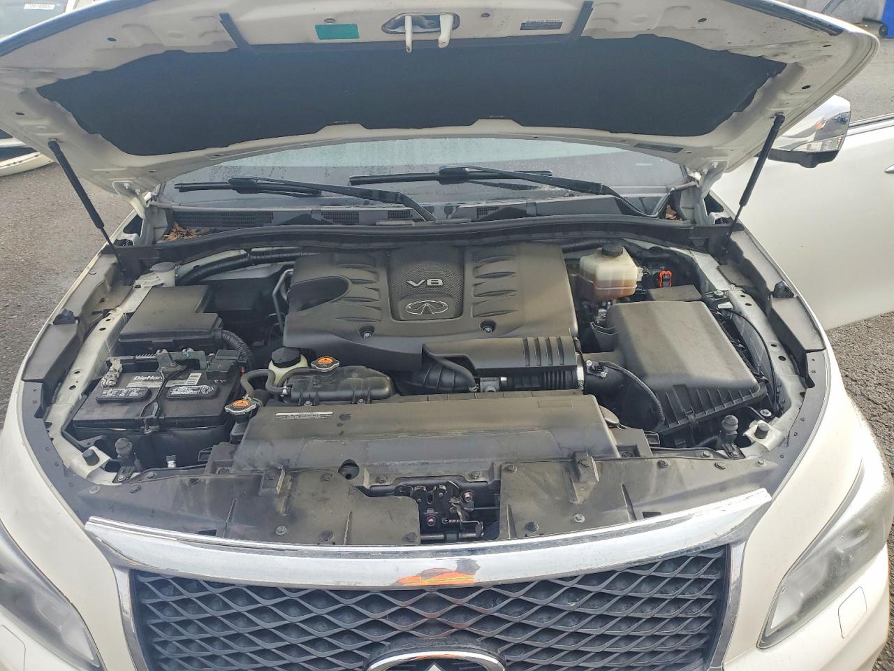 2017 INFINITI QX80 BASE photo 11
