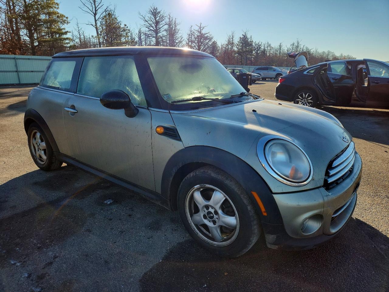 2011 MINI COOPER photo 4