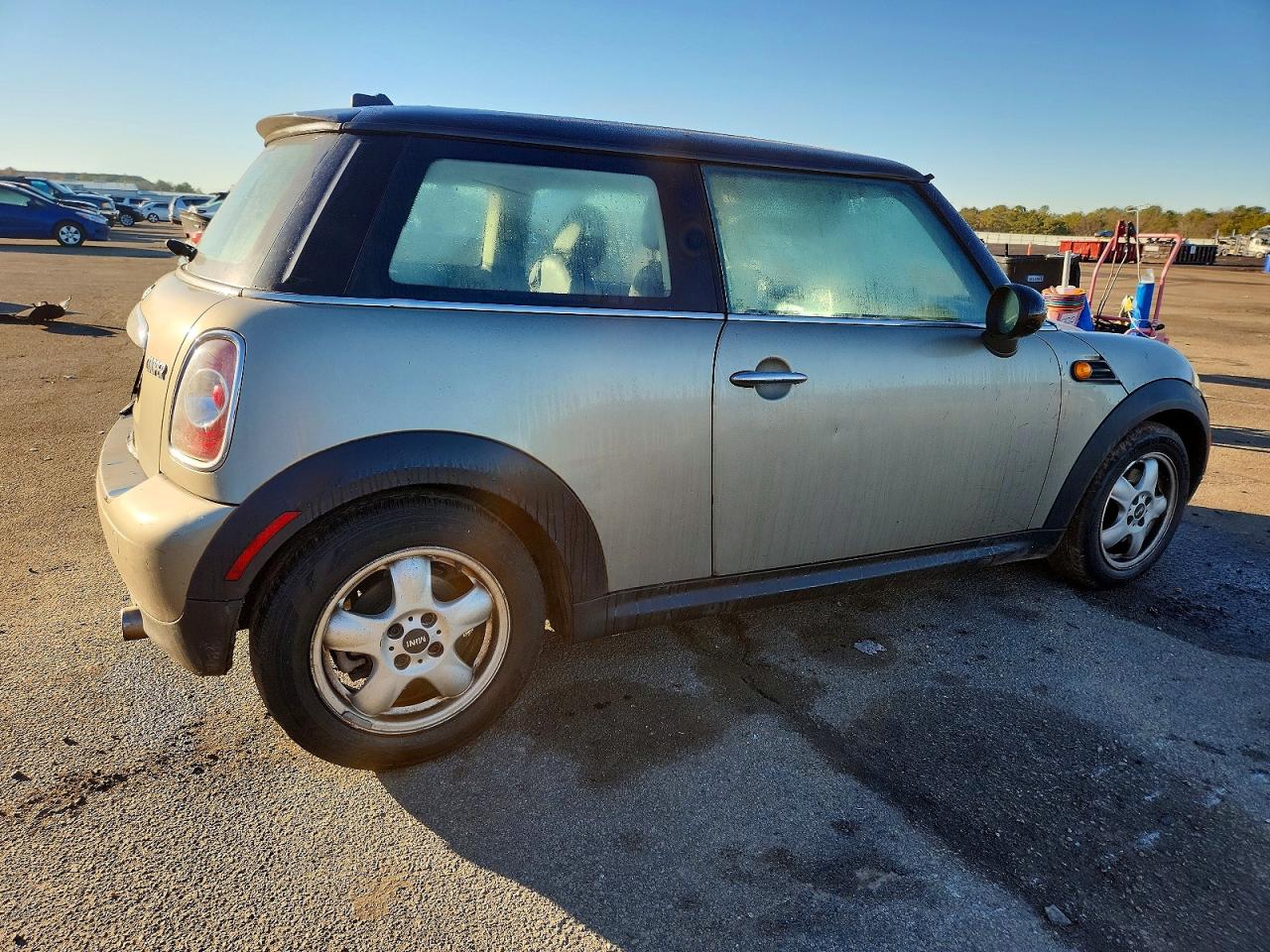 2011 MINI COOPER photo 3