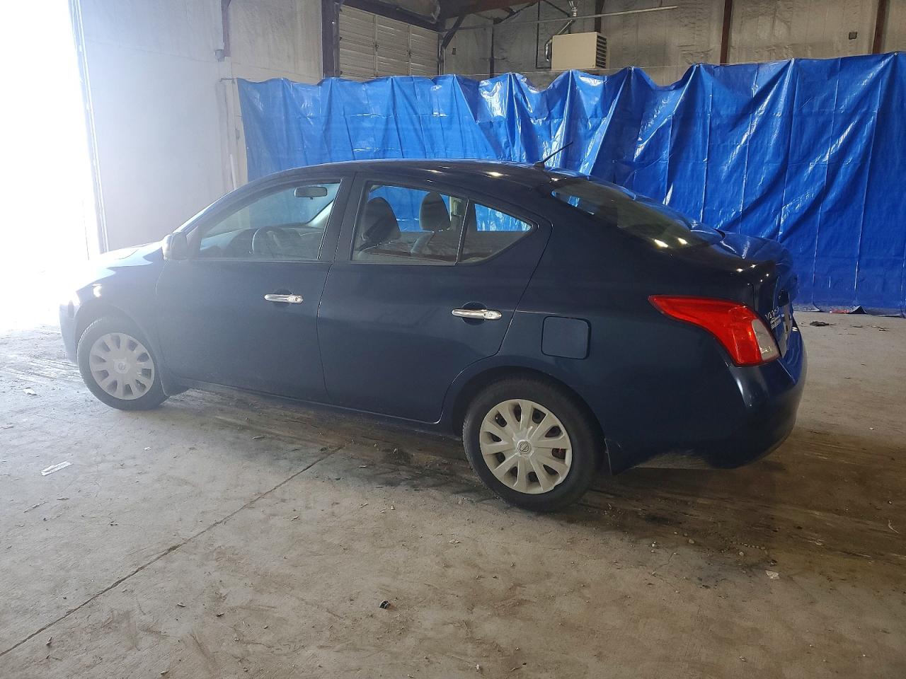 2012 NISSAN VERSA S photo 2