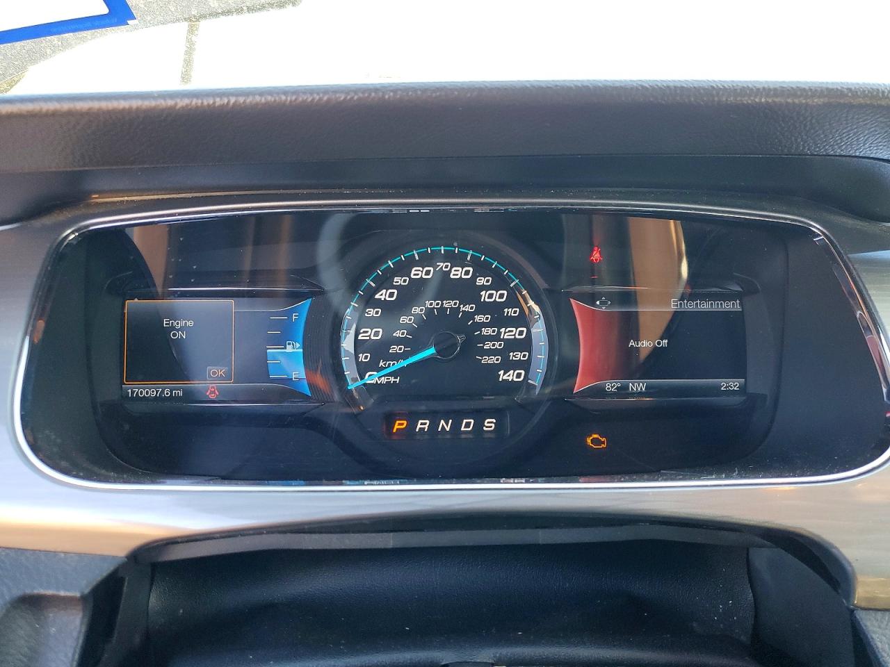 2016 FORD TAURUS SEL photo 9