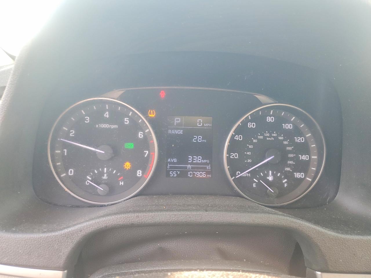 2017 HYUNDAI ELANTRA SE photo 9
