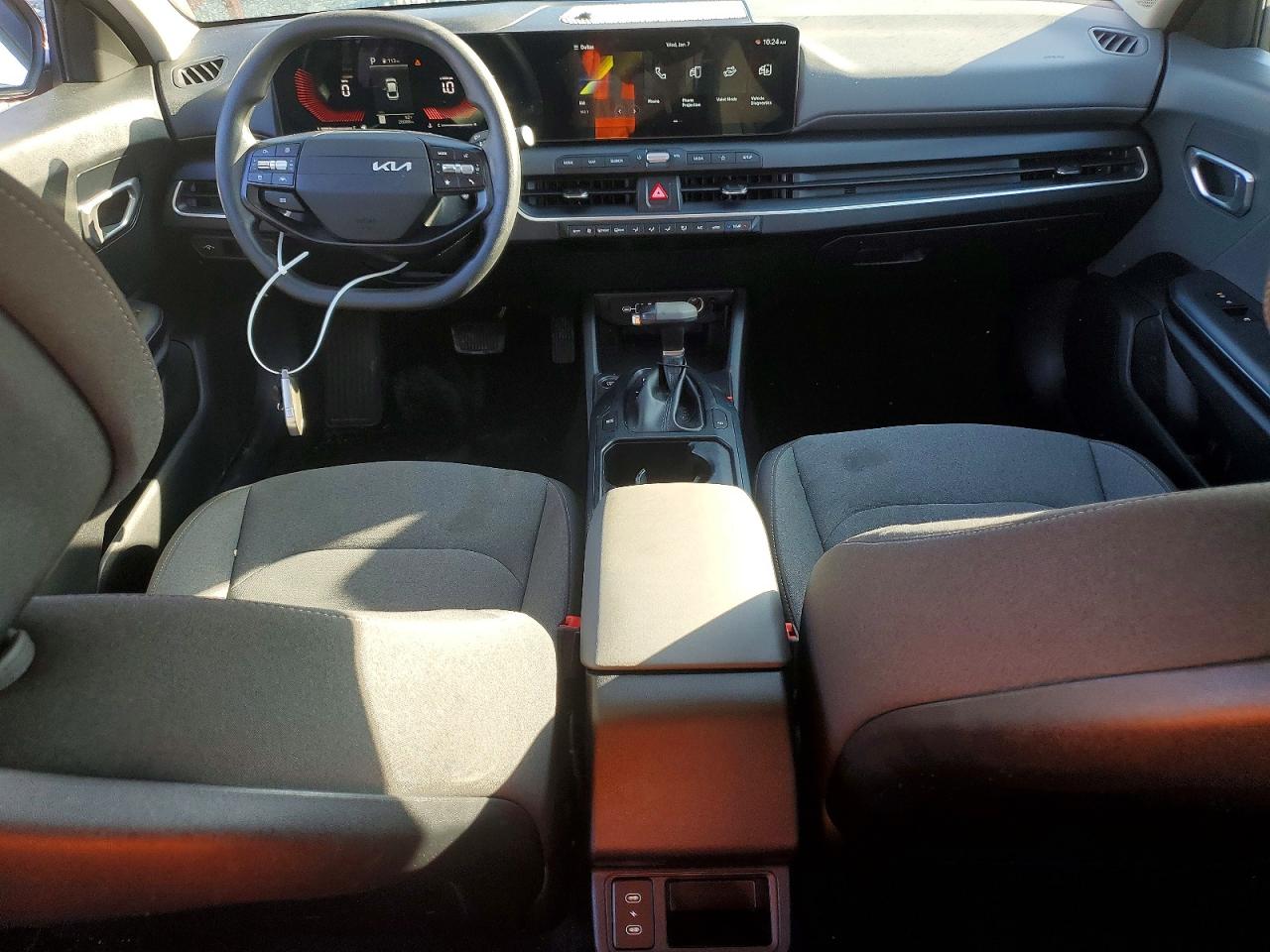 2025 KIA K4 LX photo 8