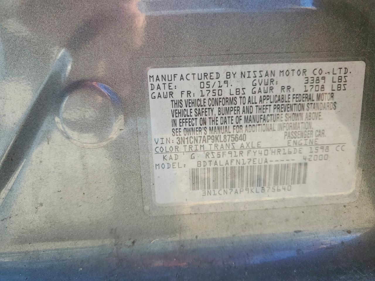 2019 NISSAN VERSA S photo 34