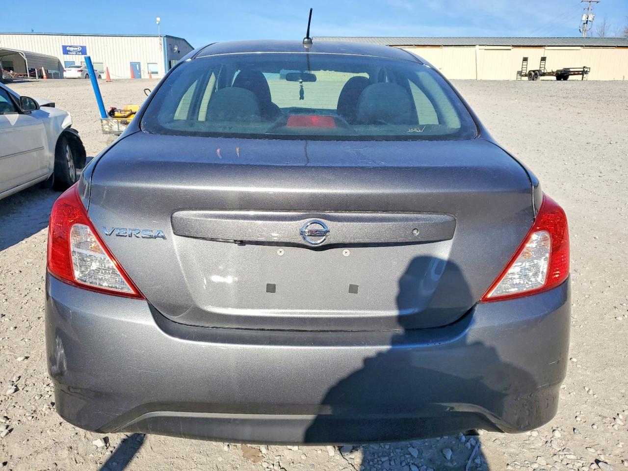 2019 NISSAN VERSA S photo 16