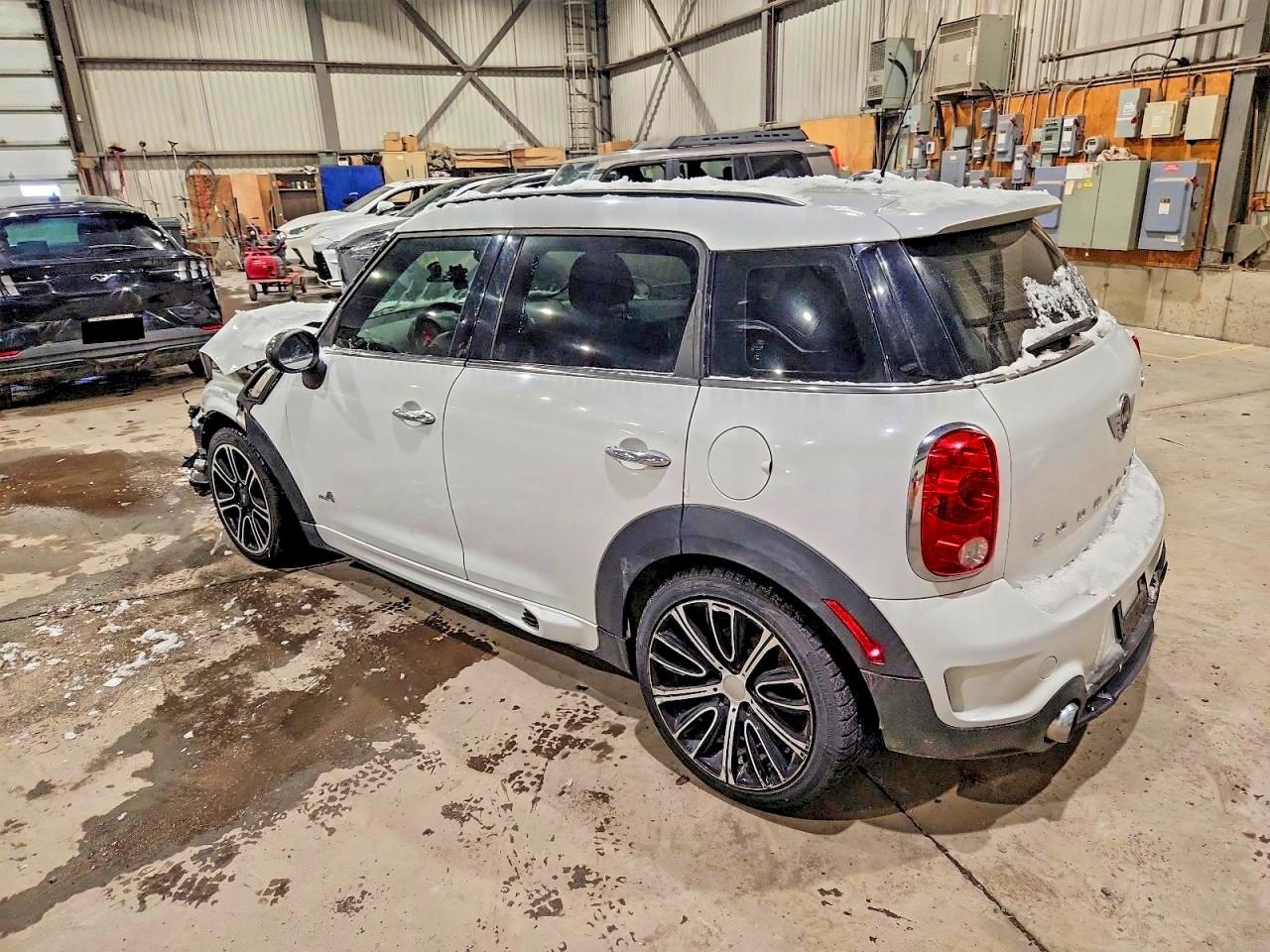 2014 MINI COOPER S COUNTRYMAN photo 2