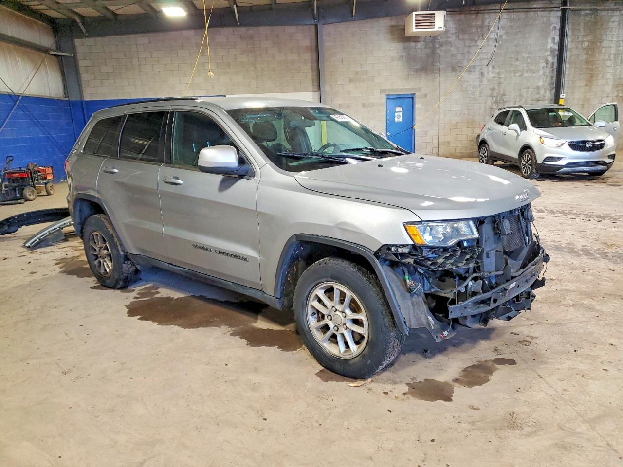 2018 JEEP GRAND CHEROKEE LAREDO photo 4
