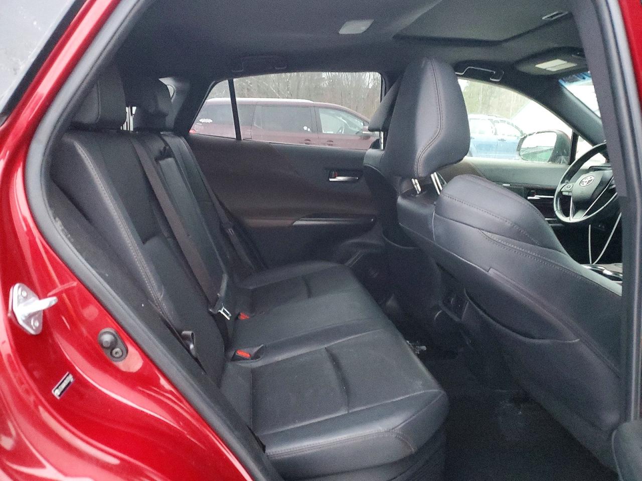 2021 TOYOTA VENZA LE photo 11