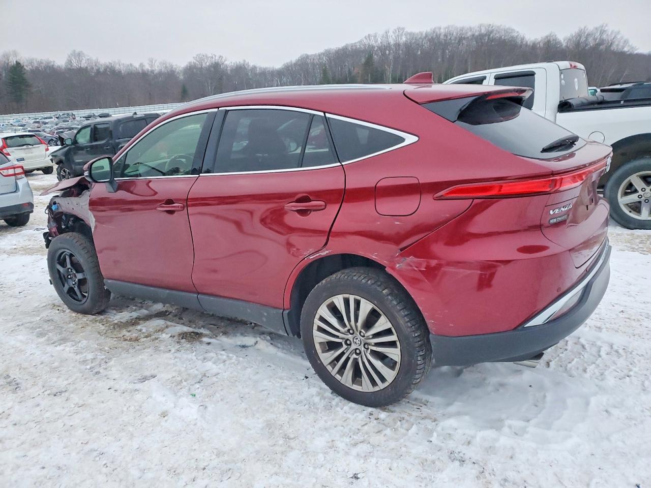 2021 TOYOTA VENZA LE photo 2