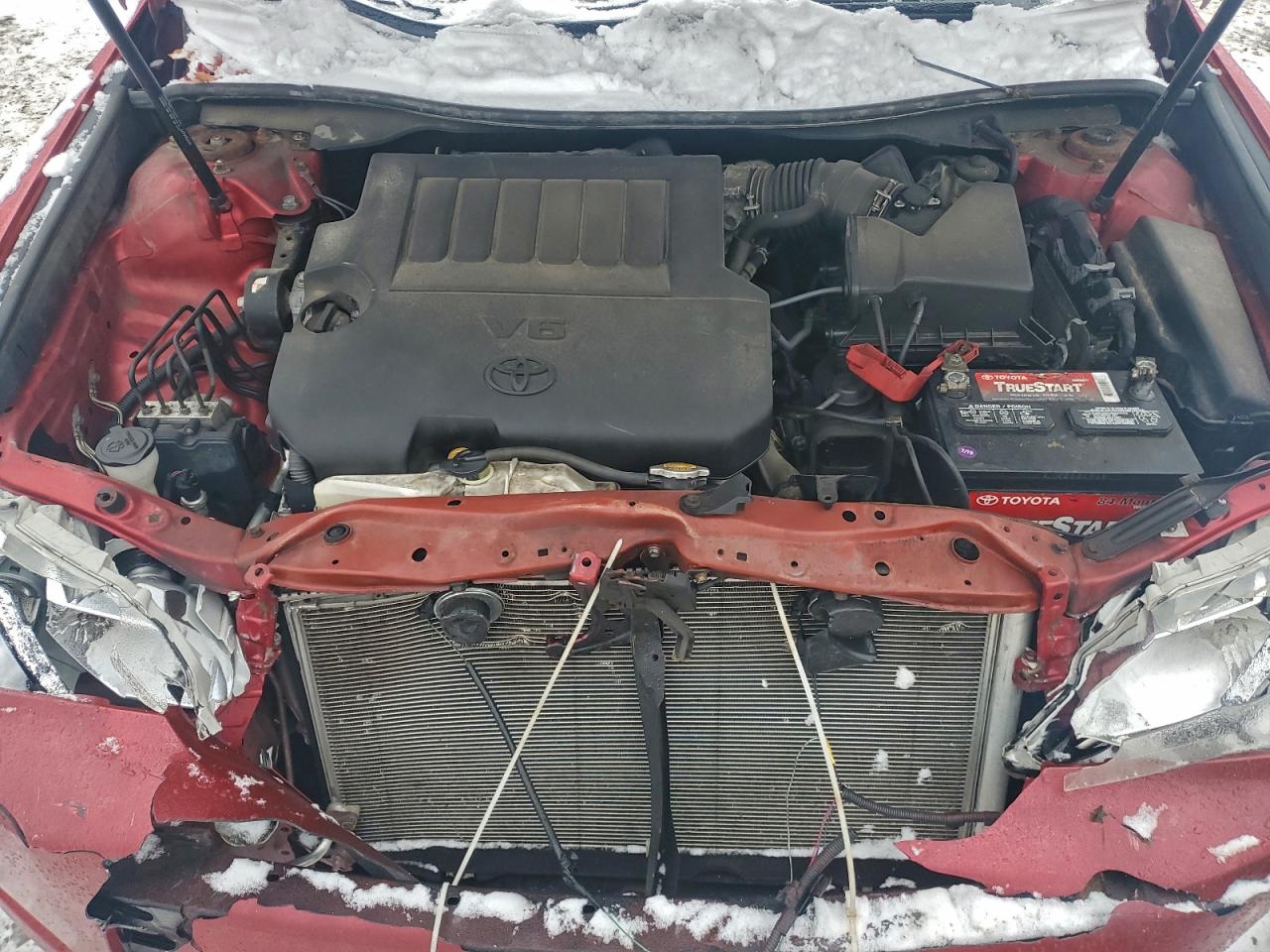 2014 TOYOTA CAMRY SE photo 11