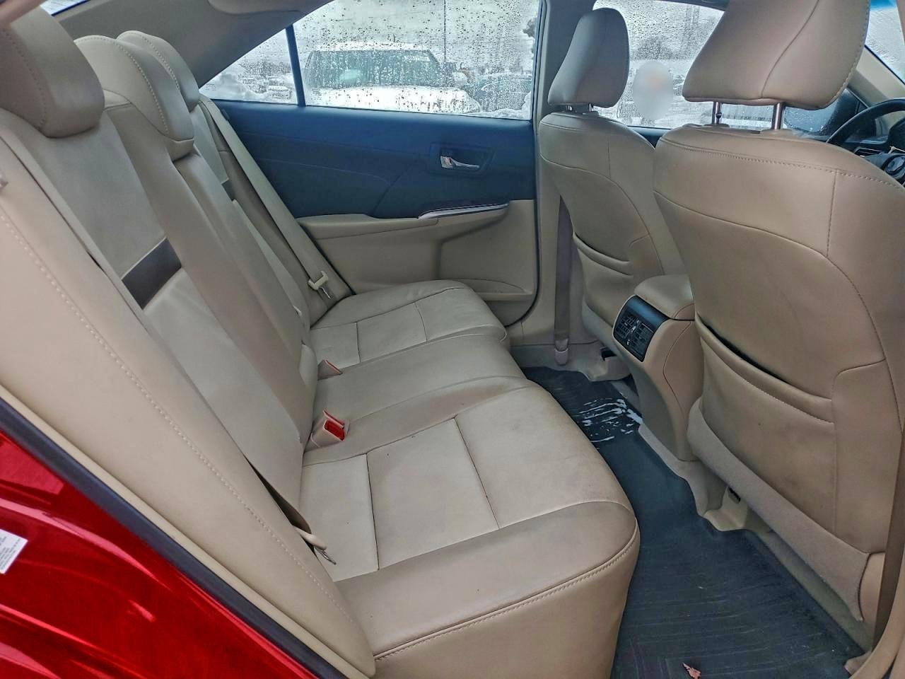 2014 TOYOTA CAMRY SE photo 10