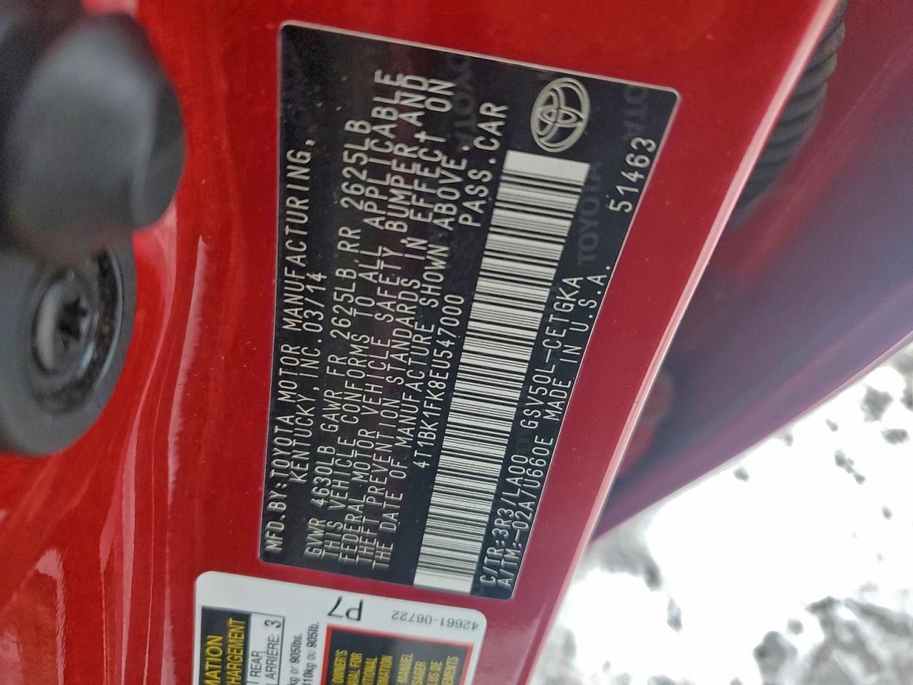 2014 TOYOTA CAMRY SE photo 12