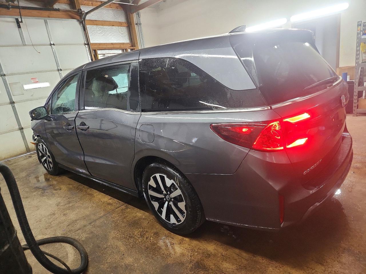 2025 HONDA ODYSSEY EXL photo 2