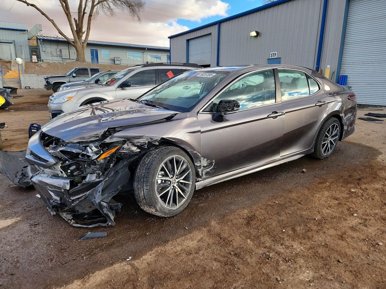 2023 TOYOTA CAMRY