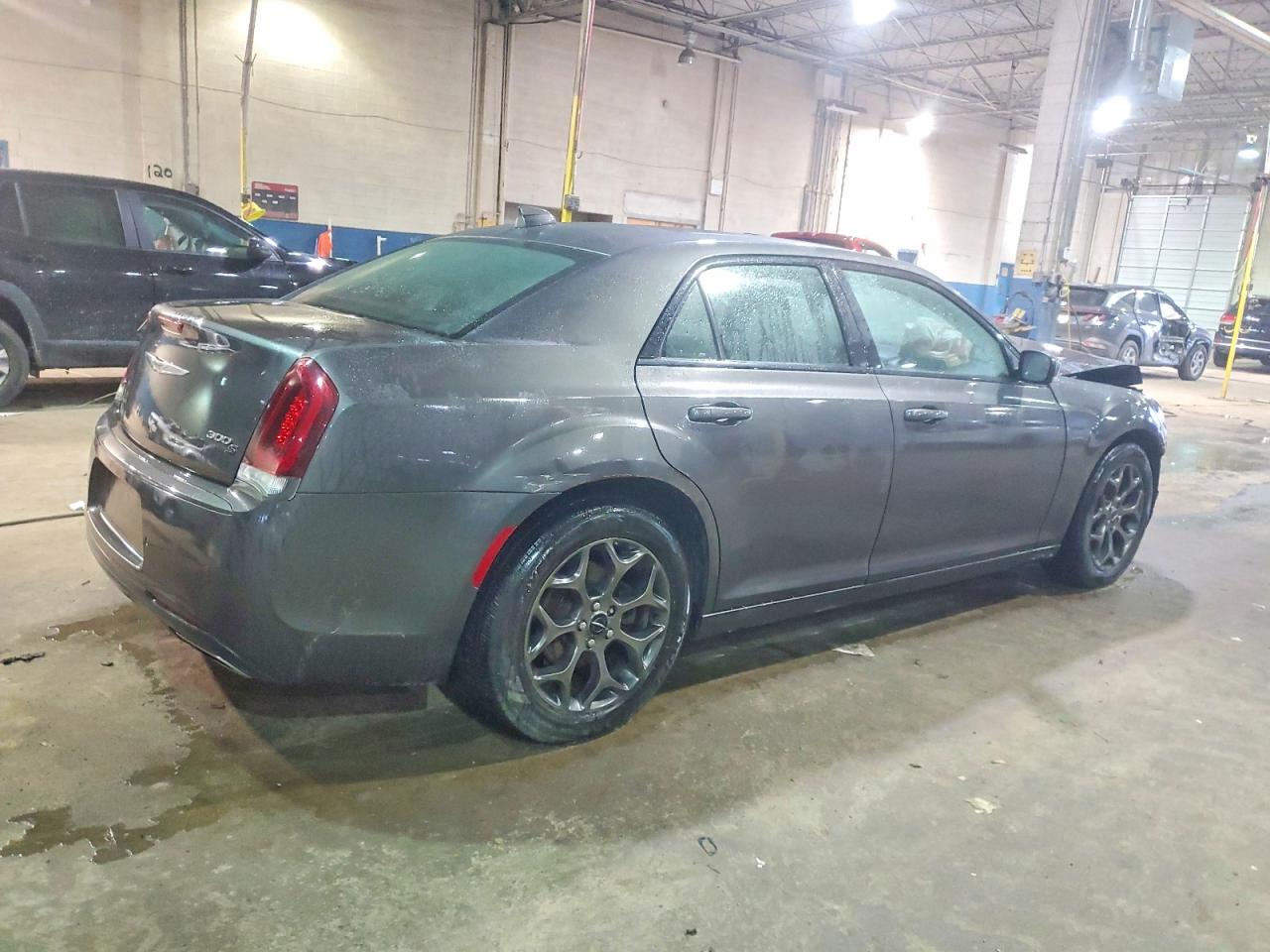 2018 CHRYSLER 300 S photo 3