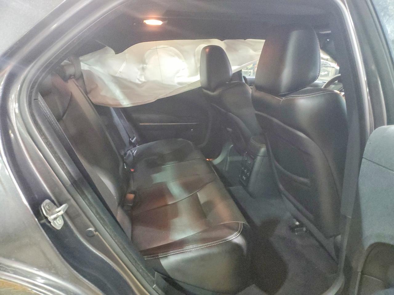 2018 CHRYSLER 300 S photo 10