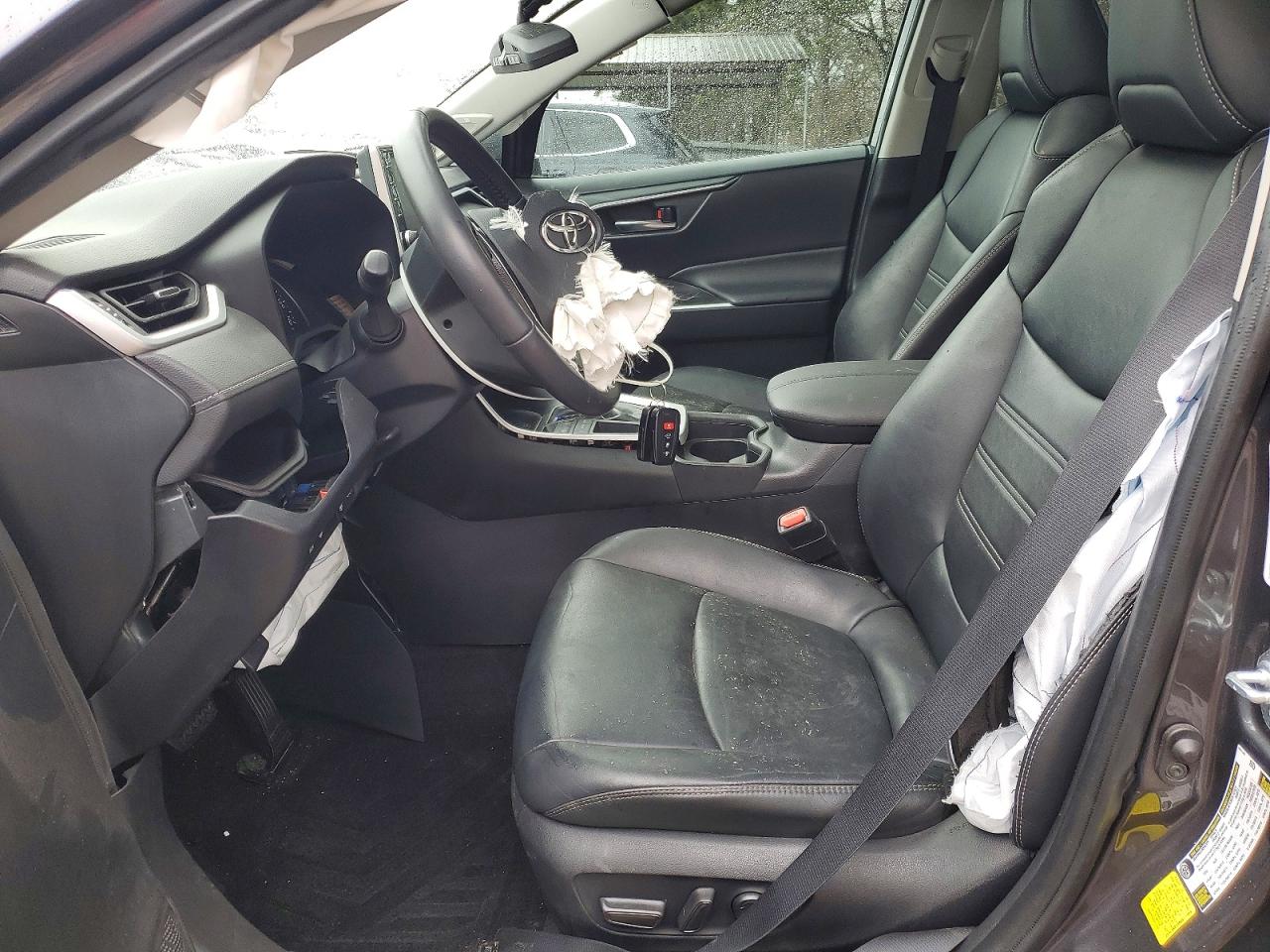 2021 TOYOTA RAV4 XLE PREMIUM photo 7