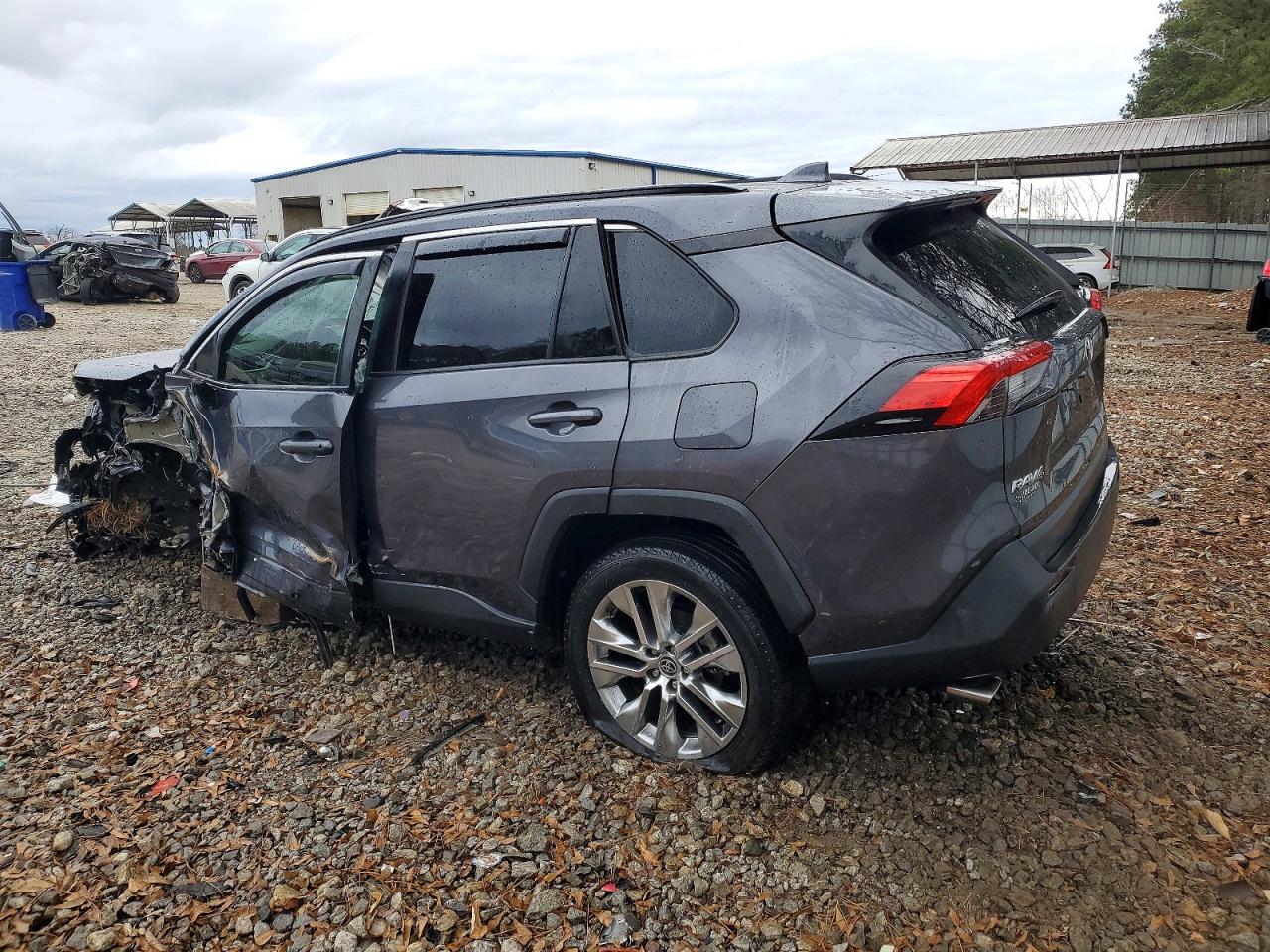 2021 TOYOTA RAV4 XLE PREMIUM photo 2