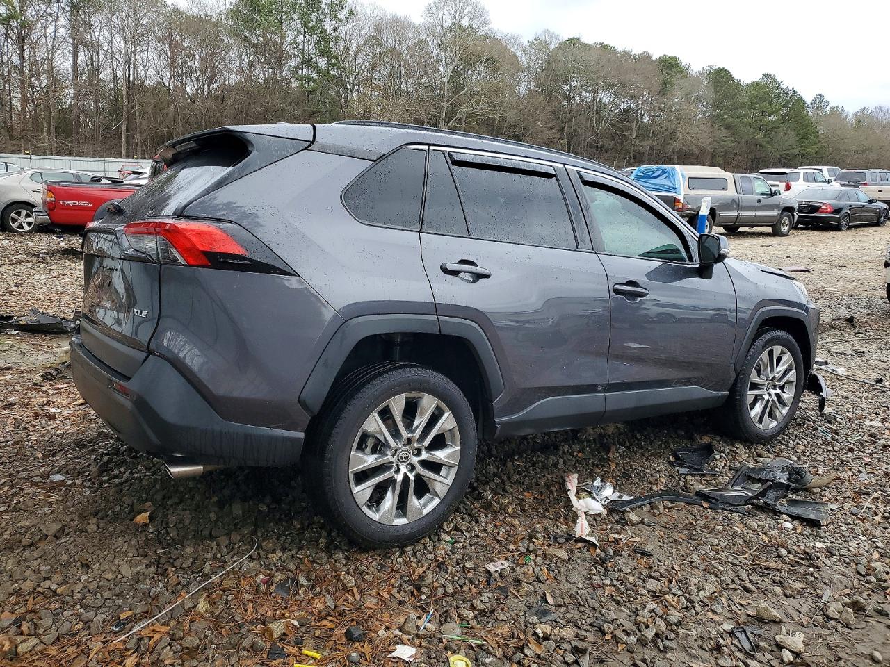 2021 TOYOTA RAV4 XLE PREMIUM photo 3