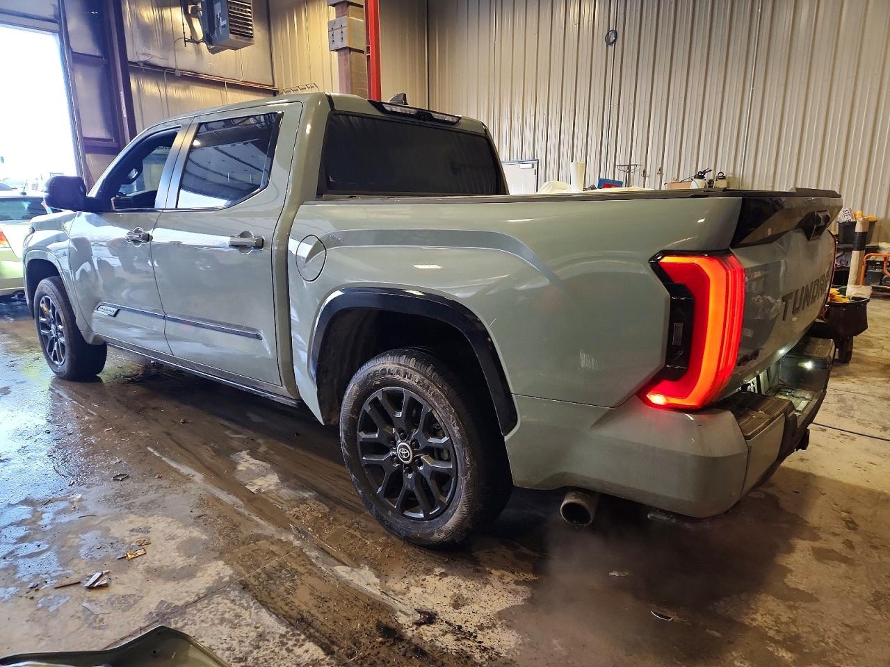 2024 TOYOTA TUNDRA CREWMAX PLATINUM photo 2