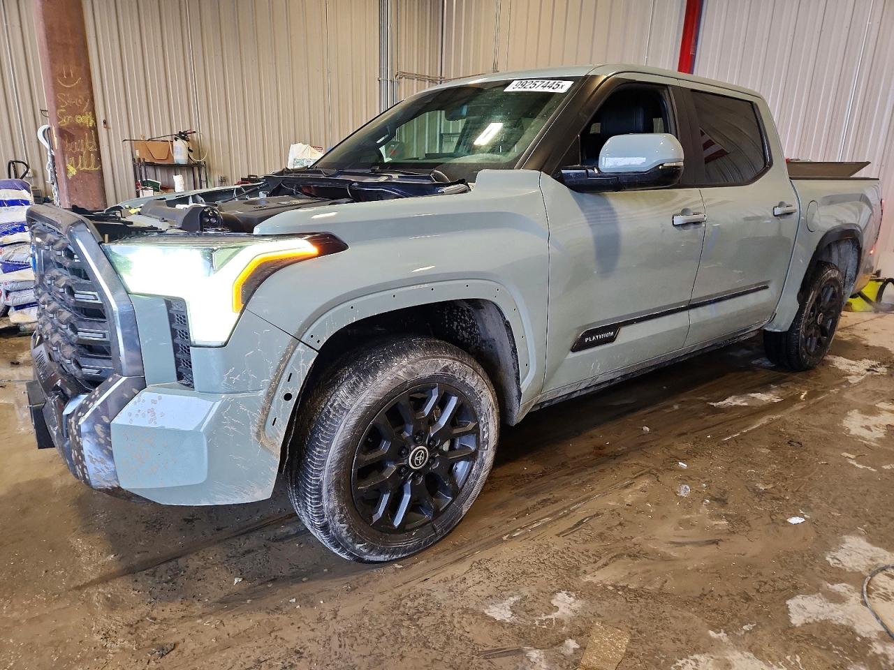 2024 TOYOTA TUNDRA