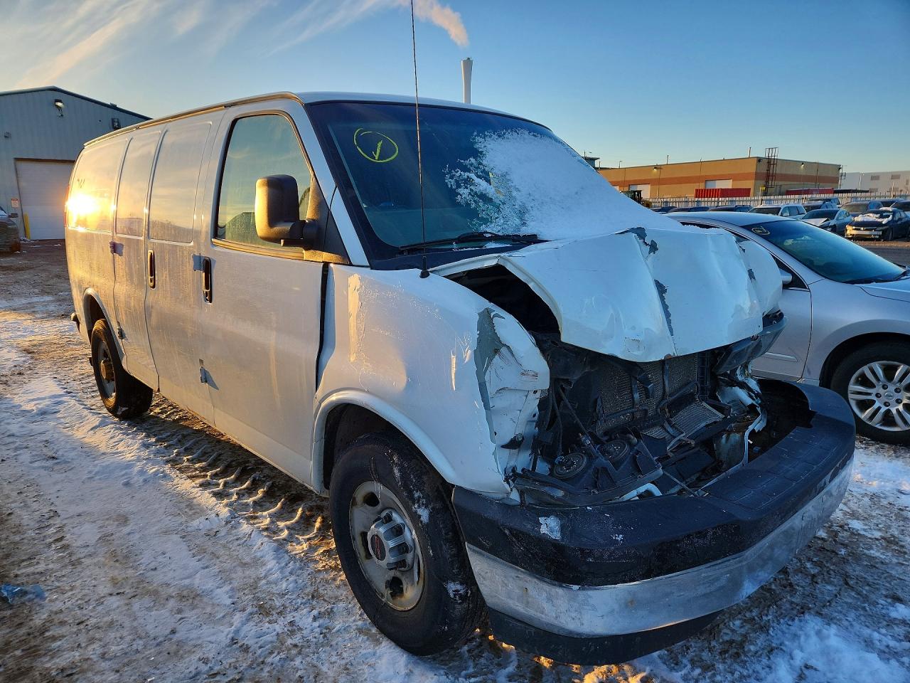 2017 GMC SAVANA G2500 photo 4