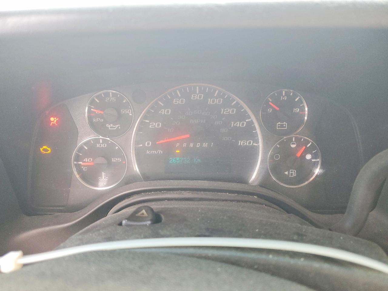 2017 GMC SAVANA G2500 photo 9
