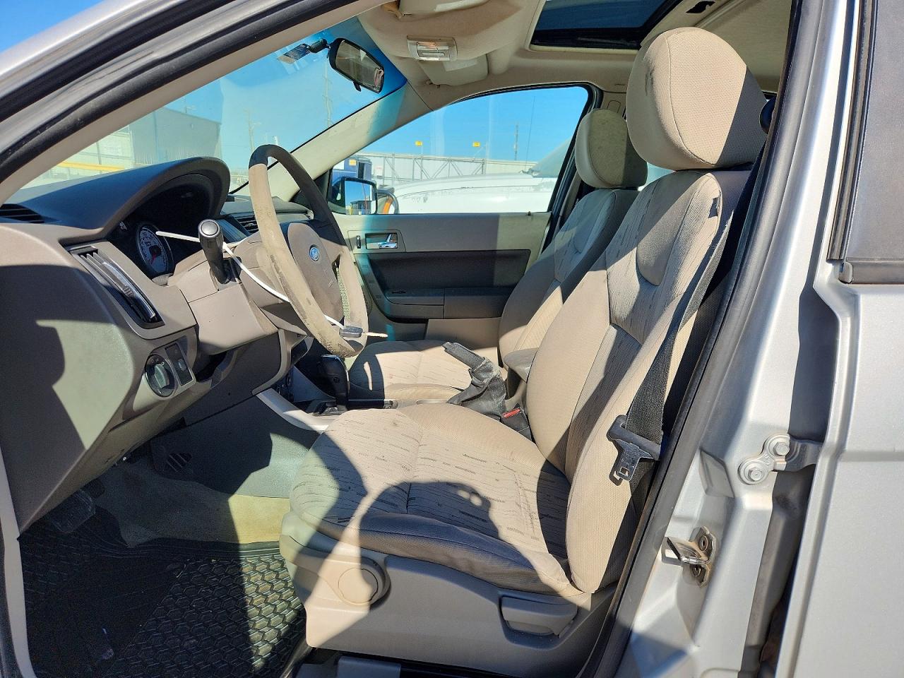 2008 FORD FOCUS SE photo 7