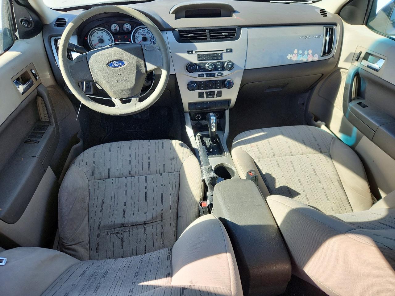 2008 FORD FOCUS SE photo 8